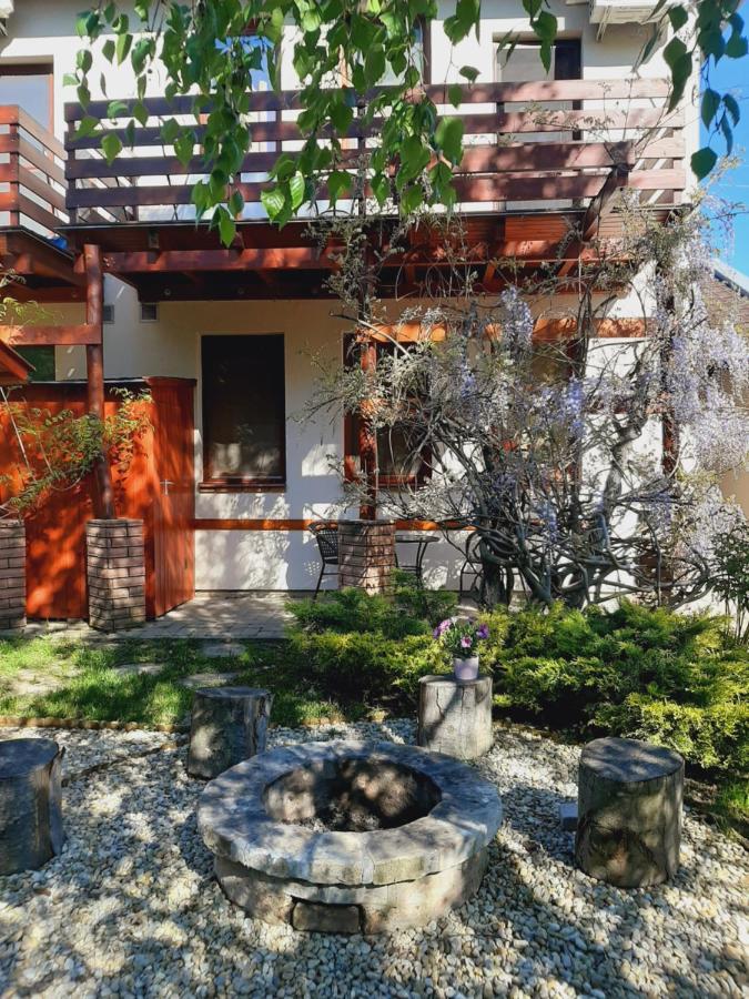 Aqua Apartman Gyula Exterior foto
