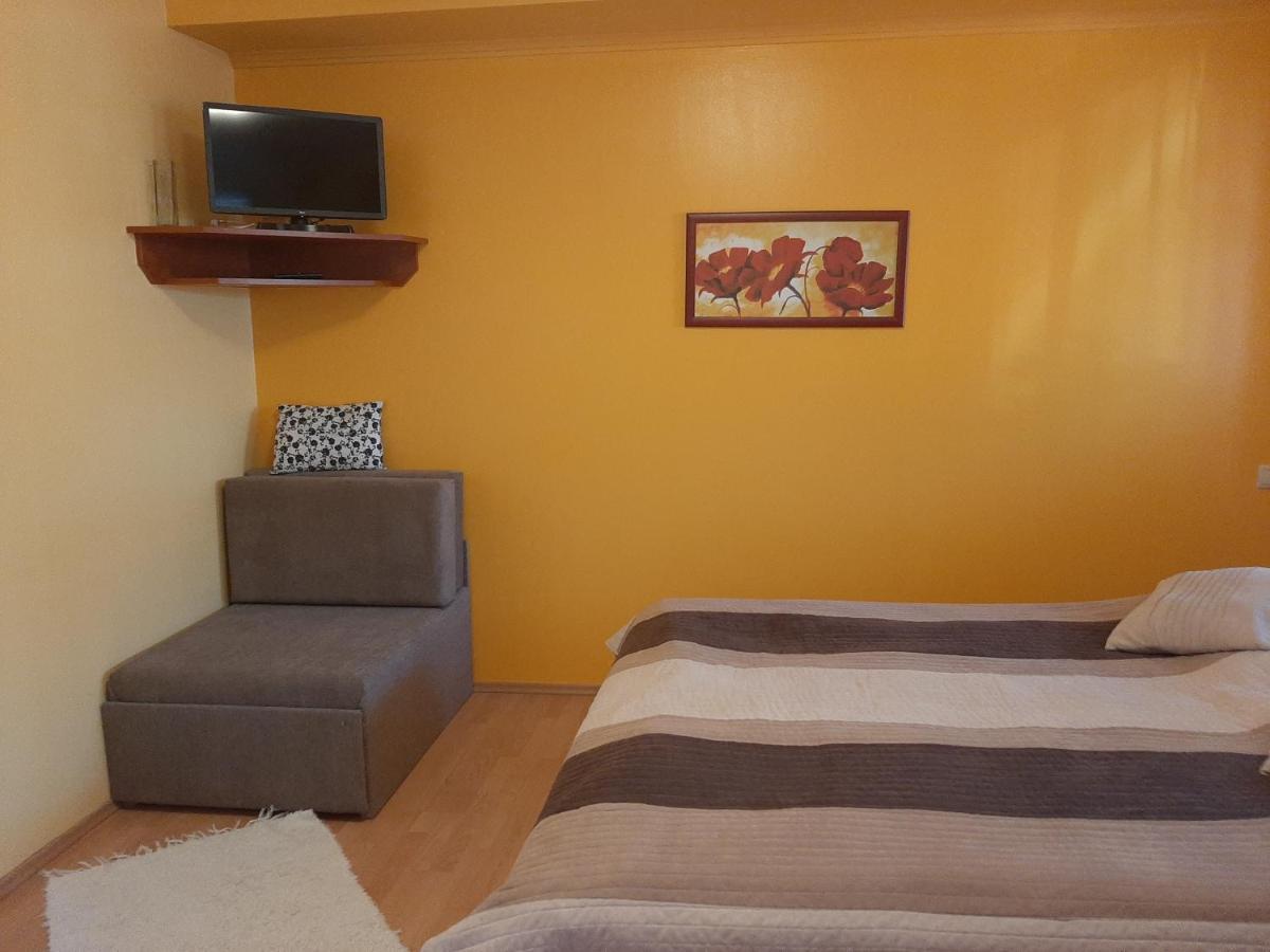 Aqua Apartman Gyula Exterior foto