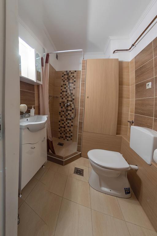 Aqua Apartman Gyula Exterior foto