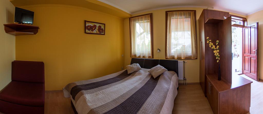 Aqua Apartman Gyula Exterior foto