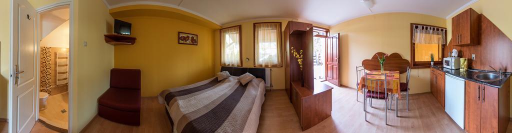 Aqua Apartman Gyula Exterior foto