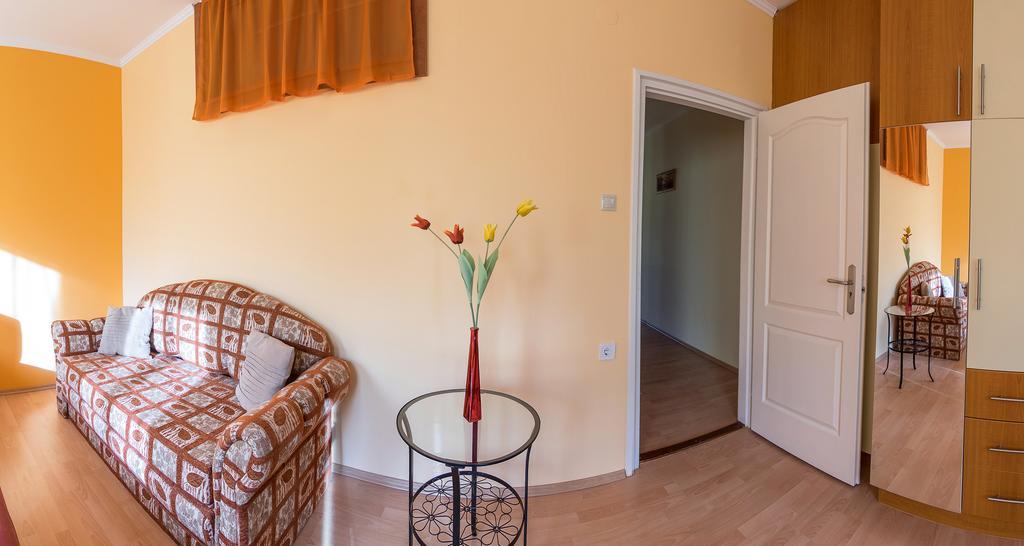 Aqua Apartman Gyula Exterior foto